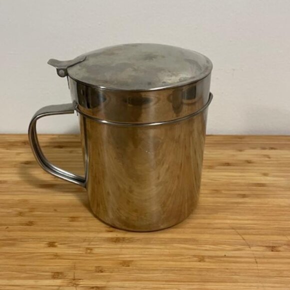 Set of 1 quart Stainless Gease container & 1.5 cups measuring cup - Picture 2 of 5